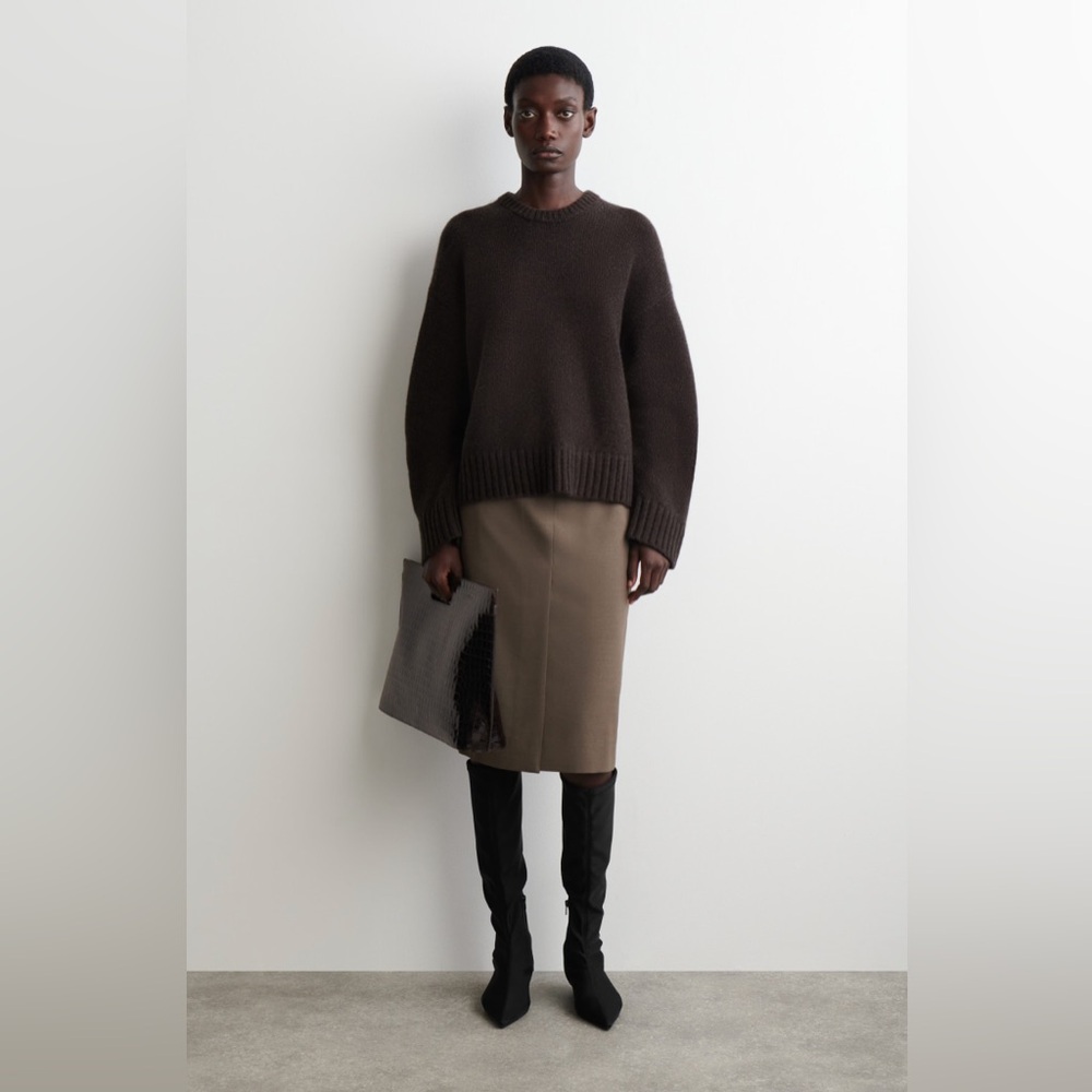 NWT COS Chunky Pure Cashmere Sweater Dark Brown